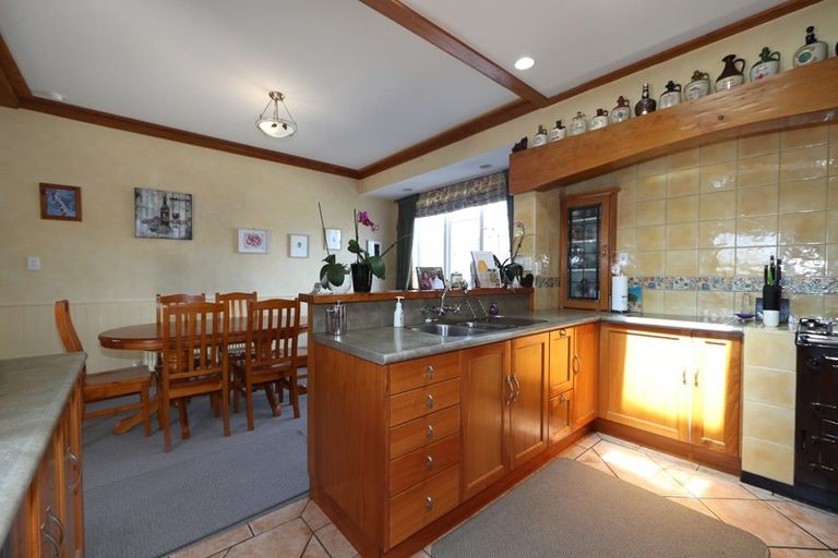 Photo of property in 814 Eaton Road, Saint Leonards, Hastings, 4120