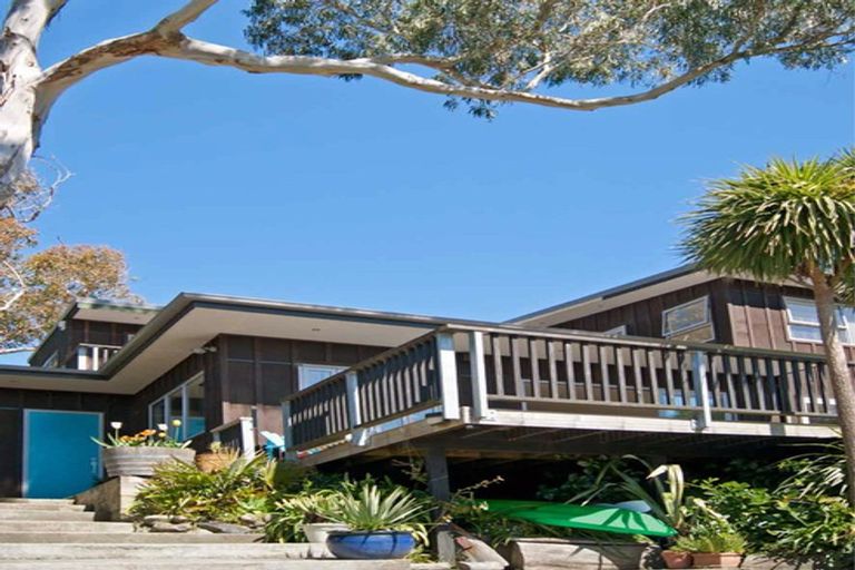 Photo of property in 2 Hoggard Street, Vogeltown, Wellington, 6021