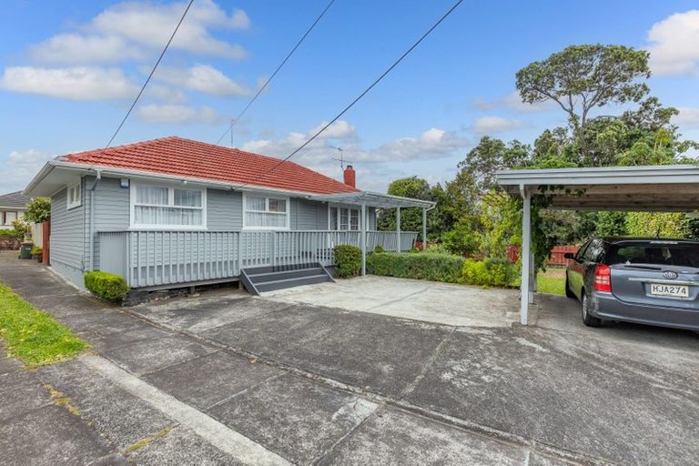 Photo of property in 1/88 Tirimoana Road, Te Atatu South, Auckland, 0602