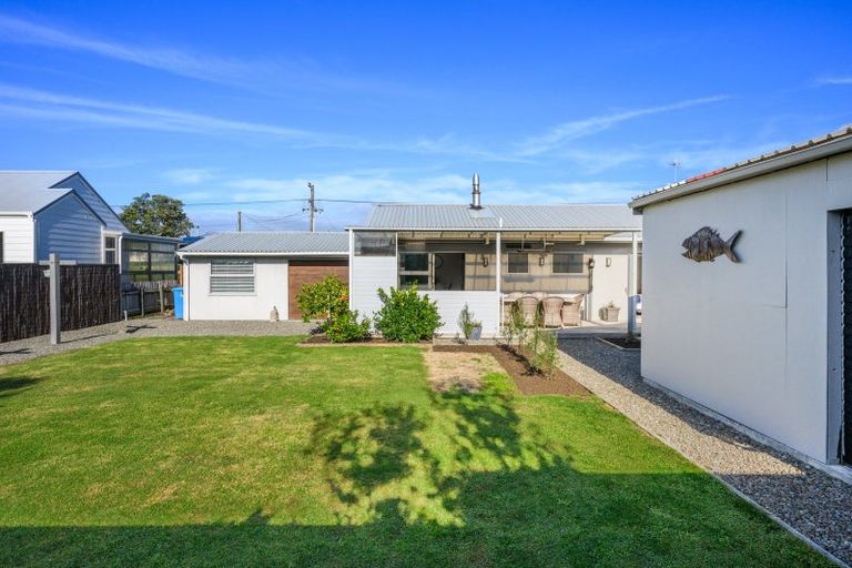 Photo of property in 99 Seabury Avenue, Foxton Beach, Foxton, 4815