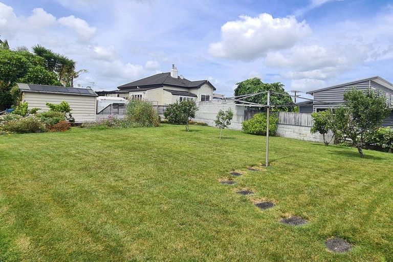 Photo of property in 11 Charles Crescent, Beerescourt, Hamilton, 3200