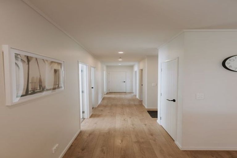 Photo of property in 16b Russell Drive, Oakura, 4314