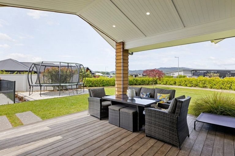 Photo of property in 2 Moemoea Place, Cambridge, 3434