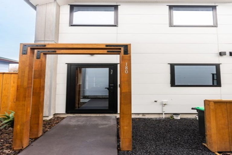 Photo of property in 32/180 Marine Parade, New Brighton, Christchurch, 8083