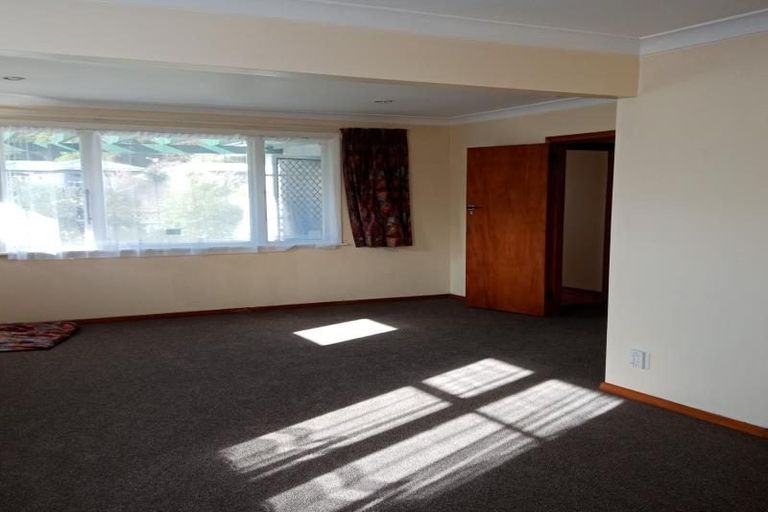 Photo of property in 78 Stokes Valley Road, Stokes Valley, Lower Hutt, 5019