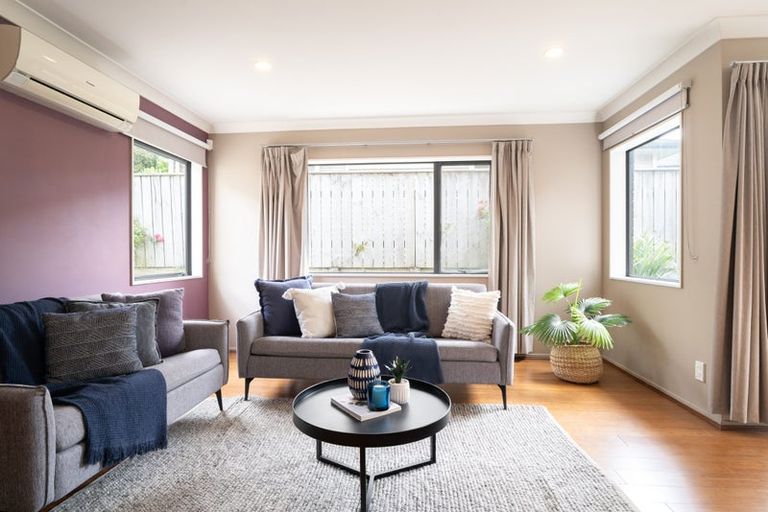 Photo of property in 6 Erlestoke Crescent, Churton Park, Wellington, 6037