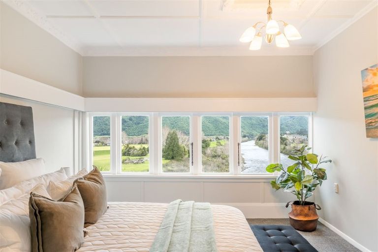 Photo of property in 1185 Fergusson Drive, Clouston Park, Upper Hutt, 5018