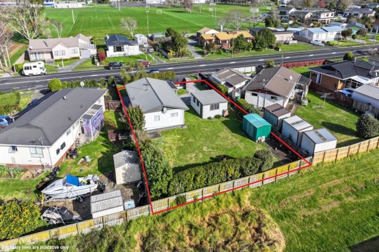 Photo of property in 32 Mahana Road, Ngatea, 3503