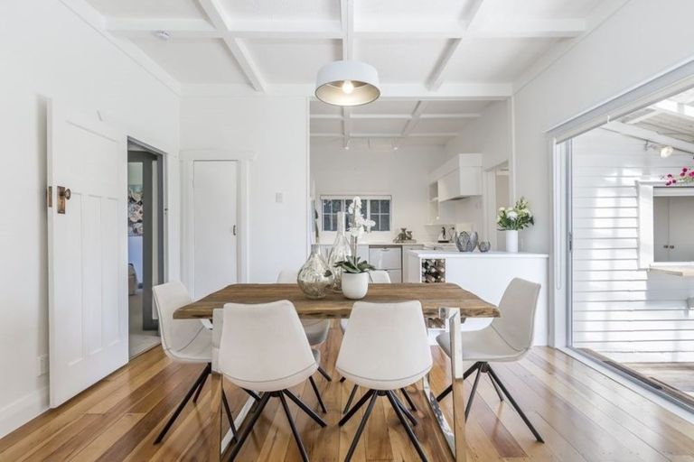 Photo of property in 1/10 Hart Road, Hauraki, Auckland, 0622