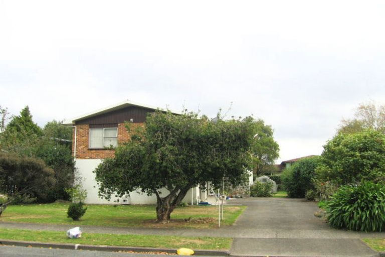 Photo of property in 16 Arnot Avenue, Clouston Park, Upper Hutt, 5018