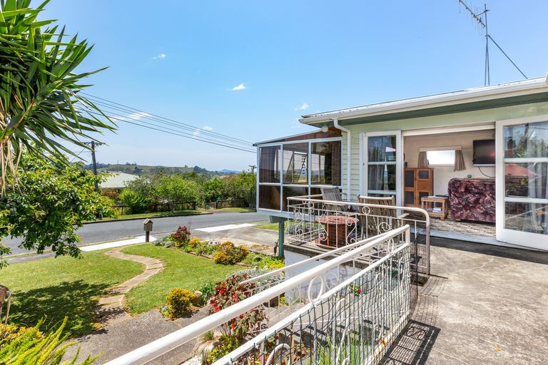 Photo of property in 8 Bellevue Avenue, Wellsford, 0900