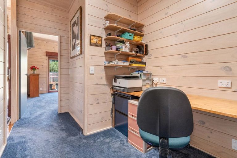 Photo of property in 4a Daniel Street, Martinborough, 5711