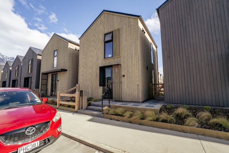 Photo of property in 12 Shearers Drive, Frankton, Queenstown, 9300