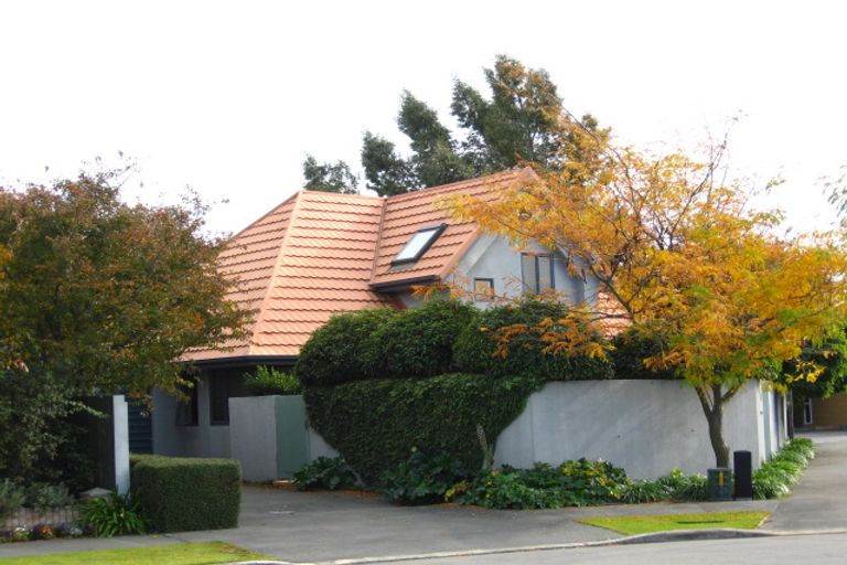 Photo of property in 2/56 Showgate Avenue, Sockburn, Christchurch, 8042