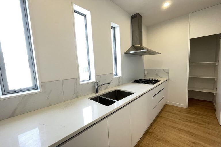 Photo of property in 28a Bruce Road, Glenfield, Auckland, 0629