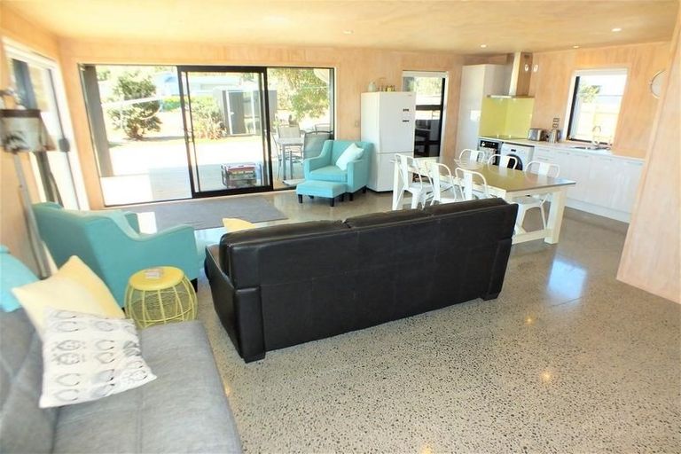 Photo of property in 108 Kelly Jade Avenue, Matarangi, Whitianga, 3592