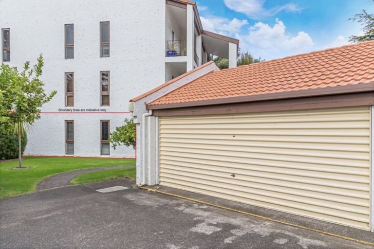 Photo of property in 24/34 Waiwera Place, Waiwera, Orewa, 0994