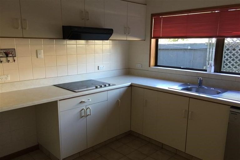 Photo of property in 5 Ranui Street, Waikawa, Picton, 7220