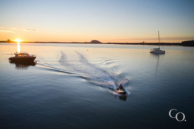 Photo of property in 39 Harbour View Road, Omokoroa, 3114