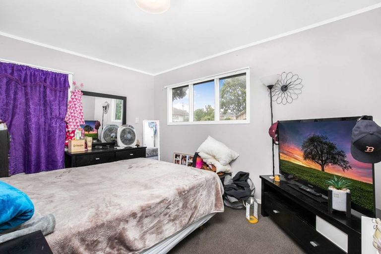Photo of property in 3 Albertson Place, Manurewa, Auckland, 2102
