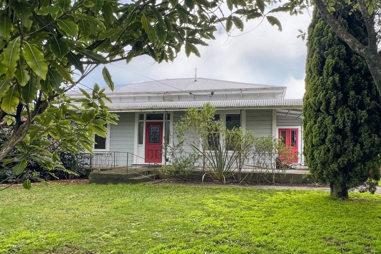 Photo of property in 224 High Street South, Carterton, 5713