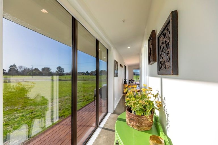 Photo of property in 20 White Road, Otane, 4202