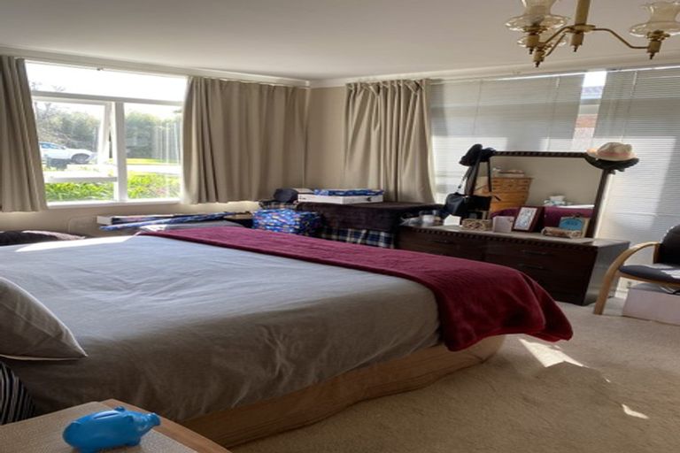 Photo of property in 20 Grenada Avenue, Forrest Hill, Auckland, 0620