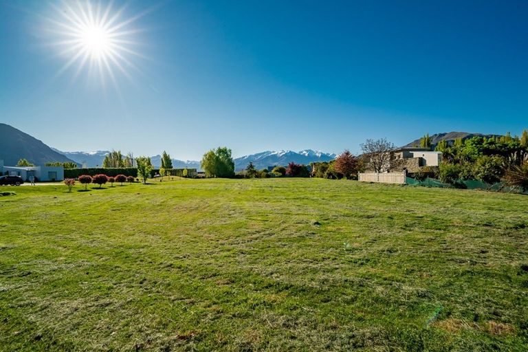 Photo of property in 25 Waimana Place, Wanaka, 9305