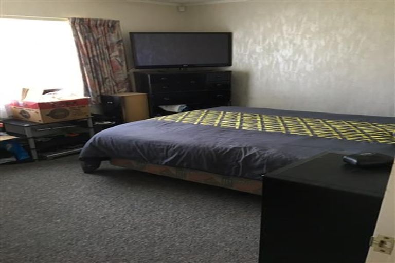 Photo of property in 93 Hillcrest Drive, Kelvin Grove, Palmerston North, 4414