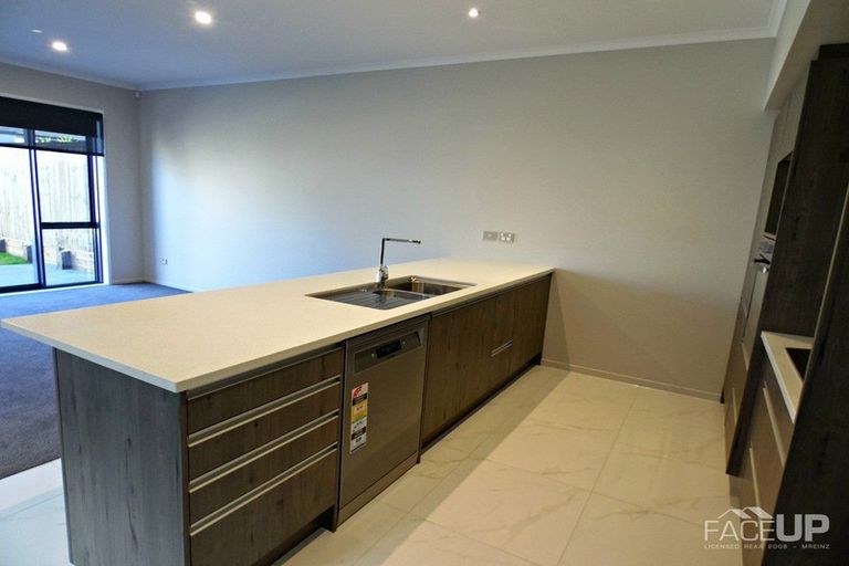 Photo of property in 6 Tuatua Road, Hobsonville, Auckland, 0616