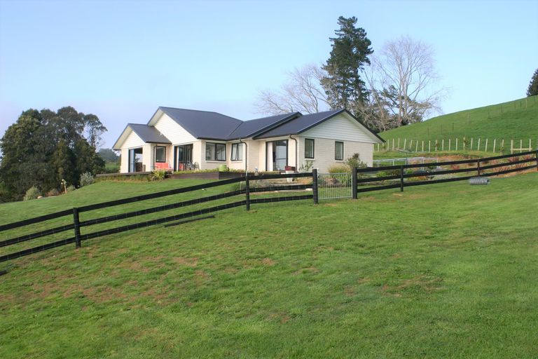 Photo of property in 155 Waitekauri Road, Waikino, Waihi, 3682