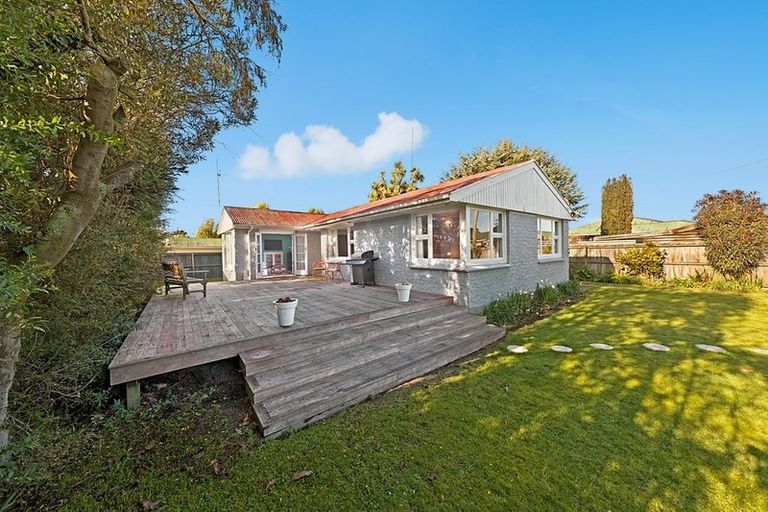 Photo of property in 28 Reynolds Avenue, Bishopdale, Christchurch, 8053