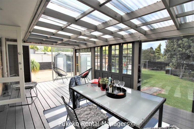 Photo of property in 45 Christmas Road, Manurewa, Auckland, 2102