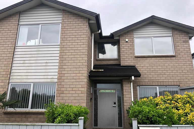 Photo of property in 402 Ormiston Road, Flat Bush, Auckland, 2019