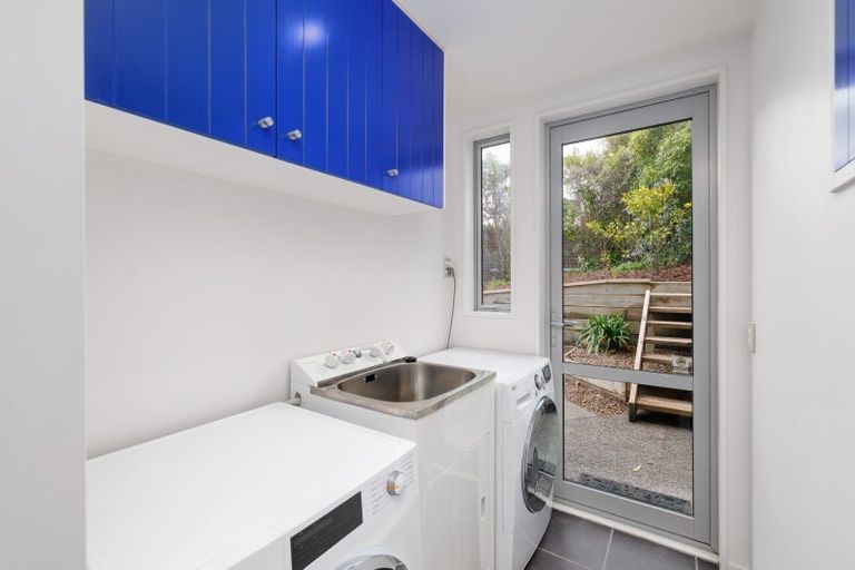 Photo of property in 5 Emerson Crescent, Diamond Harbour, Lyttelton, 8971