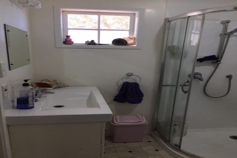 Photo of property in 12 Hicks Crescent, Waikanae Beach, Waikanae, 5036