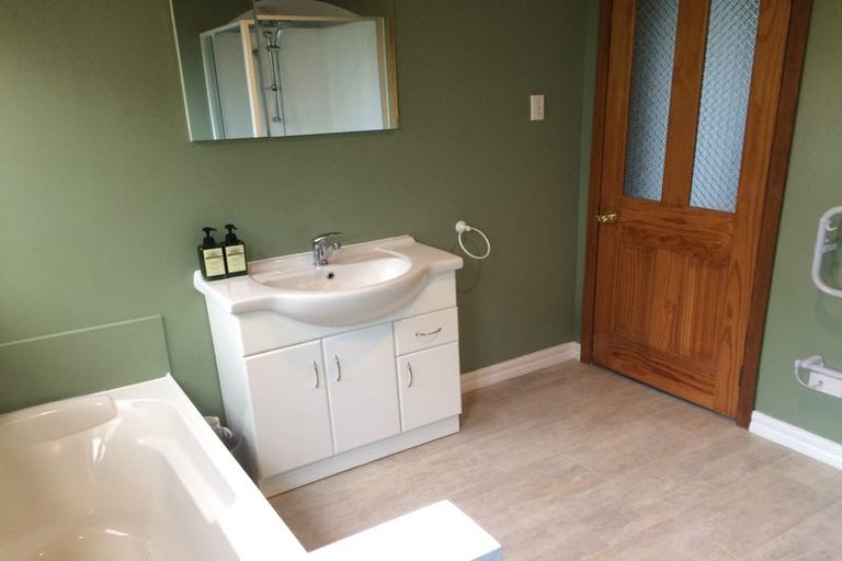 Photo of property in 28 Islington Street, North East Valley, Dunedin, 9010