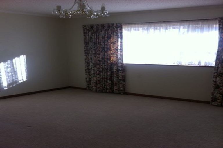 Photo of property in 6 O'connor Place, Burnside, Christchurch, 8053