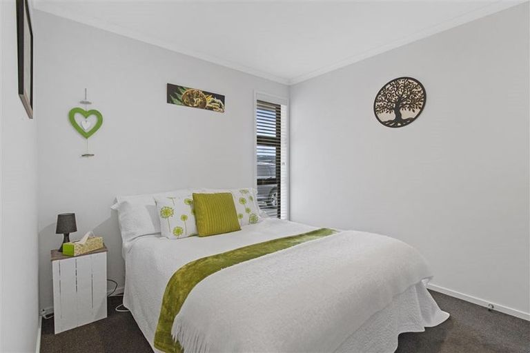 Photo of property in 9 Manatu Close, Whangamata, 3691