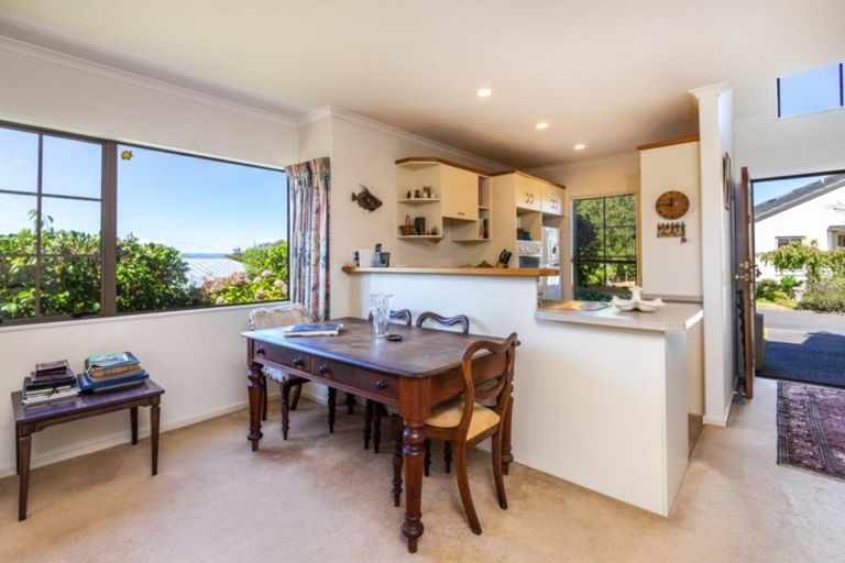 Photo of property in 34 Lakeridge Close, Rangatira Park, Taupo, 3330