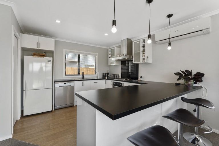 Photo of property in 1 Wescombe Grove, Feilding, 4702