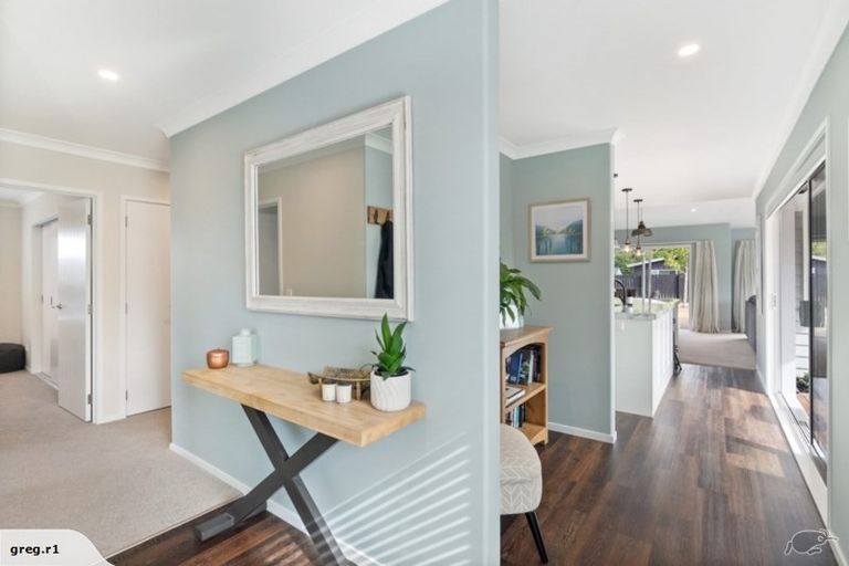 Photo of property in 58 Montgomery Crescent, Kinloch, Taupo, 3377