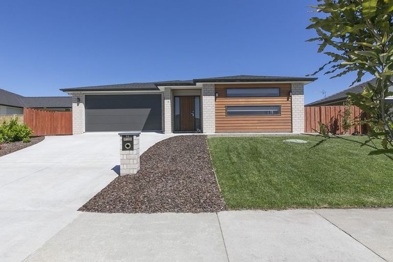 Photo of property in 14 Turpin Road, Riverhead, 0820