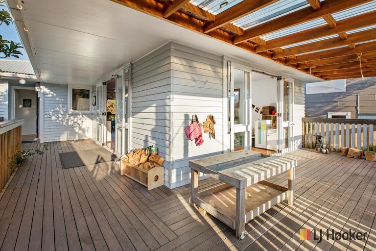 Photo of property in 44 Dillon Street, Waihi Beach, 3611