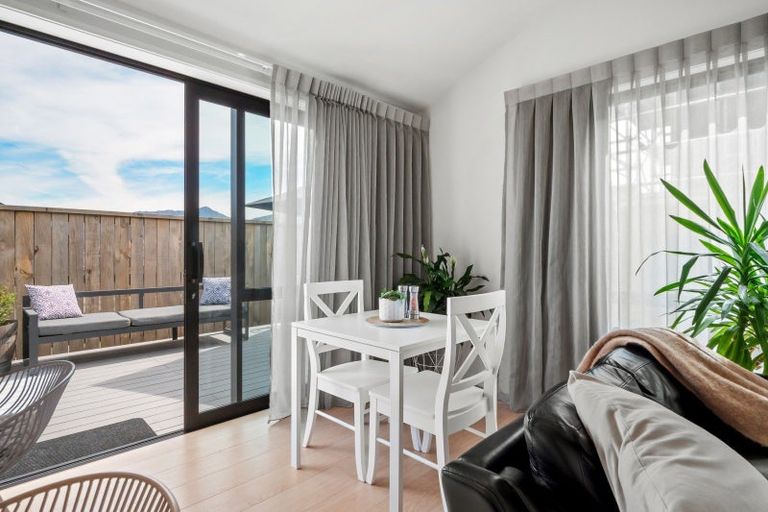 Photo of property in 46 Spur Ridge Rise, Jacks Point, 9371