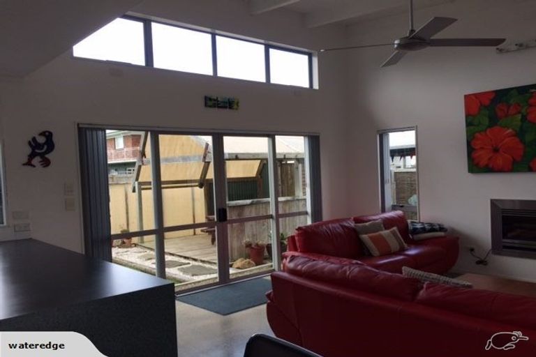 Photo of property in 8 Papaka Road, Ngunguru, Whangarei, 0173