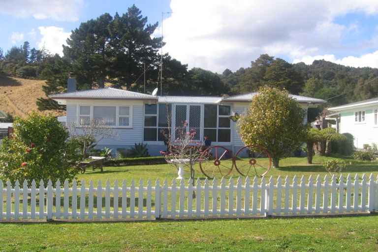 Photo of property in 115 George Street, Hikurangi, 0114