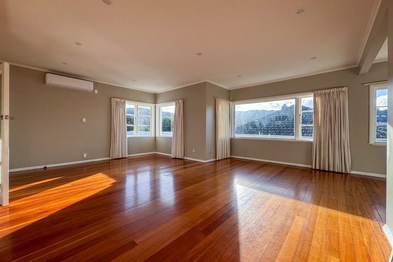 Photo of property in 9 Gloucester Street, Wilton, Wellington, 6012