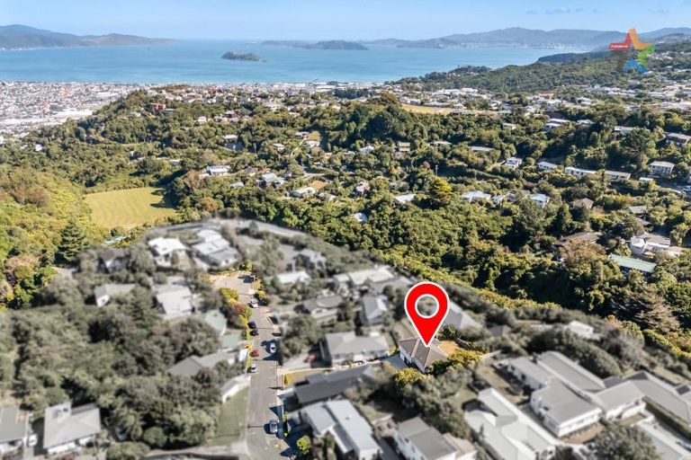 Photo of property in 24 Martin Grove, Normandale, Lower Hutt, 5010