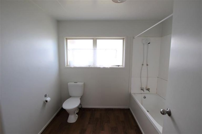 Photo of property in 3/38 Barneys Farm Road, Clendon Park, Auckland, 2103